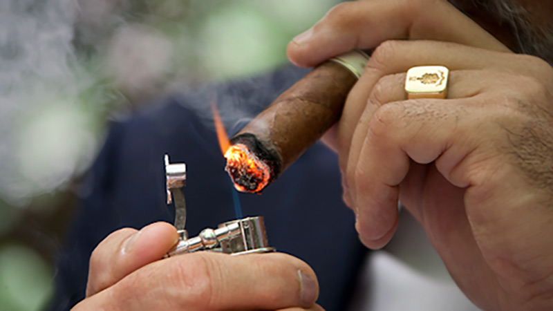 Fumătorii de trabuc